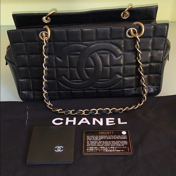CHANEL Handbags - CHANEL Quilted Chocolate Bar Tote